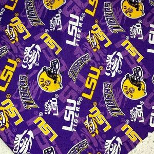 LSU doggie bandana